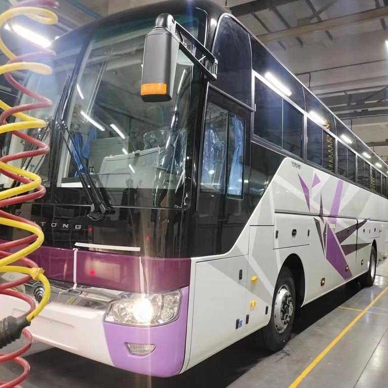 51+1+1 Passenger Seats with air Condition, Refrigerator for Yutong Bus
